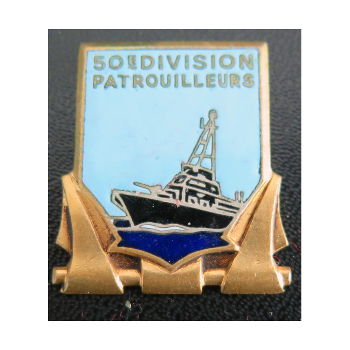 50° DP : Insigne de la 50° division de patrouilleurs Arthus Bertrand Paris en émail