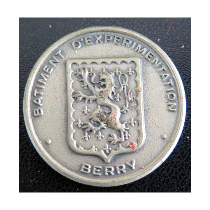 BERRY : Rondache argentée du Bâtiment d'expérimentation BERRY FIA