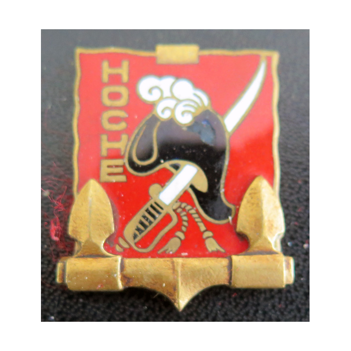 HOCHE : insigne du contre torpilleur Hoche Drago Romainville en émail