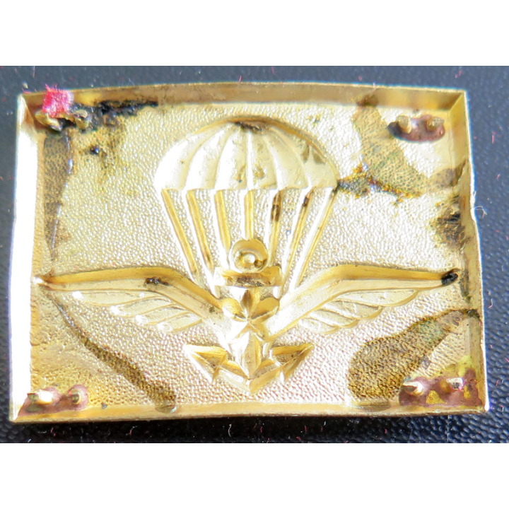 PONCHARDIER : insigne de brevet de parachutiste de la Marine sur métal doré matricé