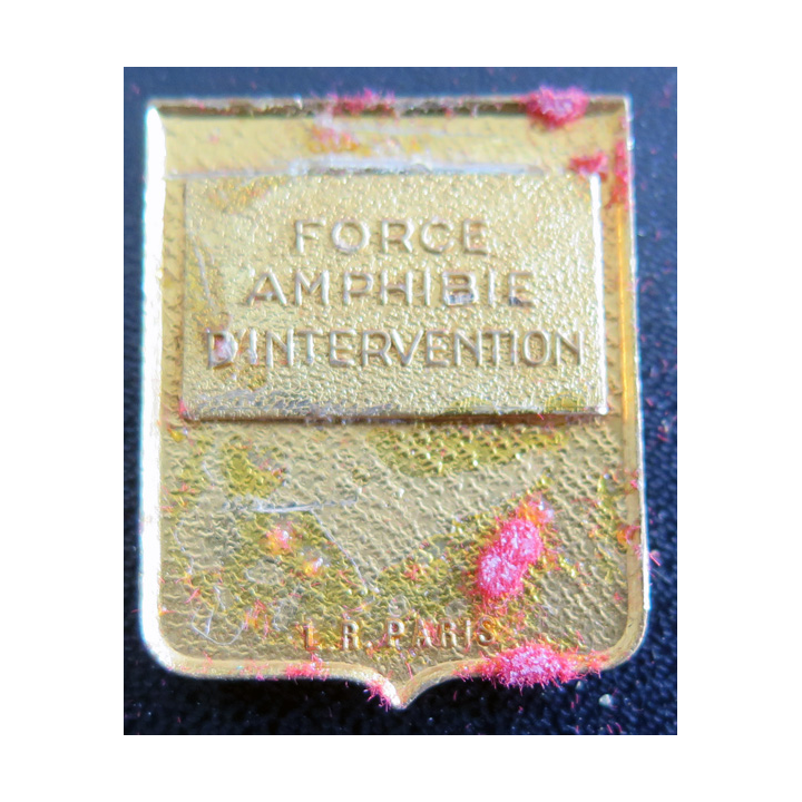 FAI : insigne de la Force amphibie d'intervention LR Paris en émail