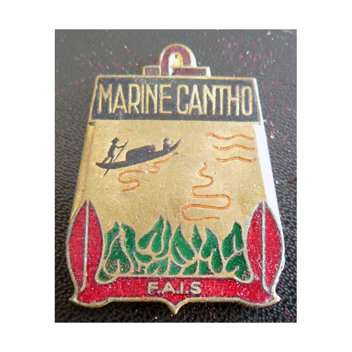 MARINE CANTHO : insigne de la Marine Cantho Courtois en émail