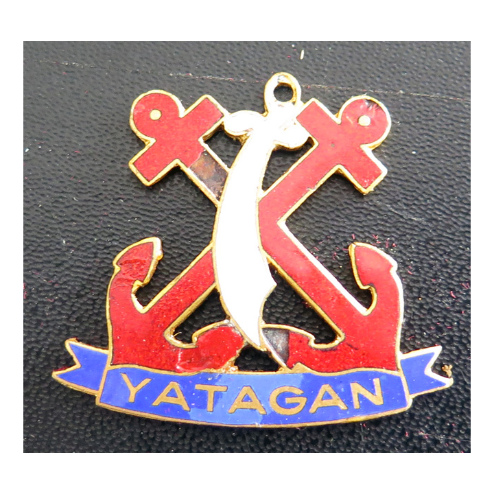 CDO YATAGAN : insigne du Commandu Yatagan Arthus Bertrand Paris éclats d'émail