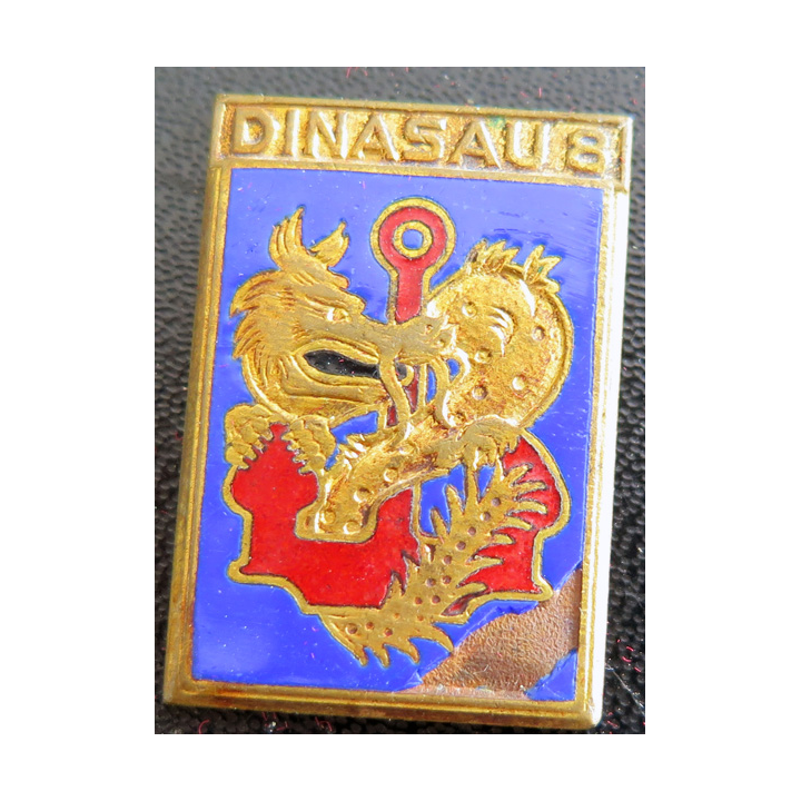 DINASSAU 8 : insigne de la division navale d'assaut (Courtois) éclat d'émail