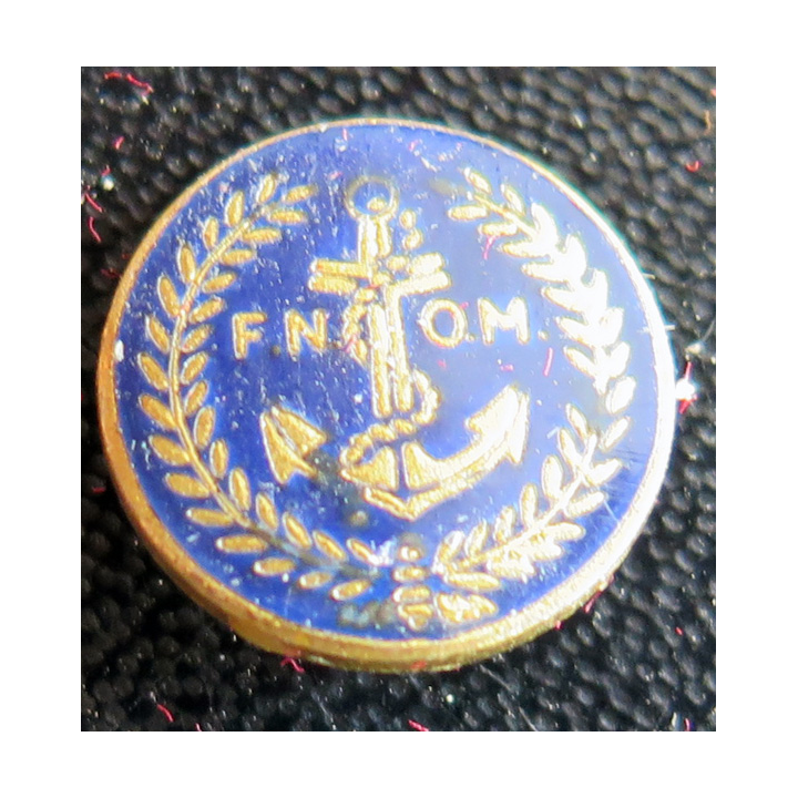 FNOM : Pin's de la fédération nationale des officiers de marine Drago Paris