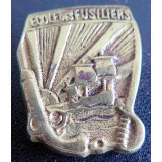 ECOLE FUMACO : insigne de l'école des fusiliers marins bronze