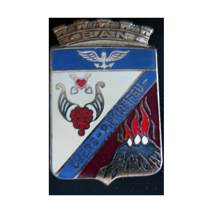 BAN : insigne de la Base aéronavale de Cuers-Pierrefeu Drago Paris