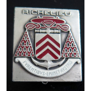 RICHELIEU : insigne du bâtiment de ligne Richelieu de fabrication AB Paris Retirage