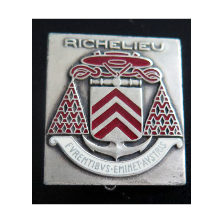 RICHELIEU : insigne du bâtiment de ligne Richelieu de fabrication AB Paris Retirage