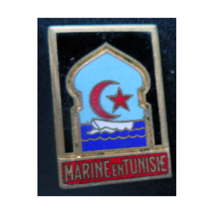 MARINE en TUNISIE : insigne de la Marine en Tunisie Drago Romainville en émail