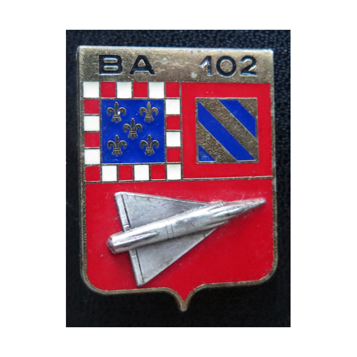 BA 102 : Base aérienne 102 GUYNEMER DIJON-LONGVIC de fabrication Delsart Mirage 2000