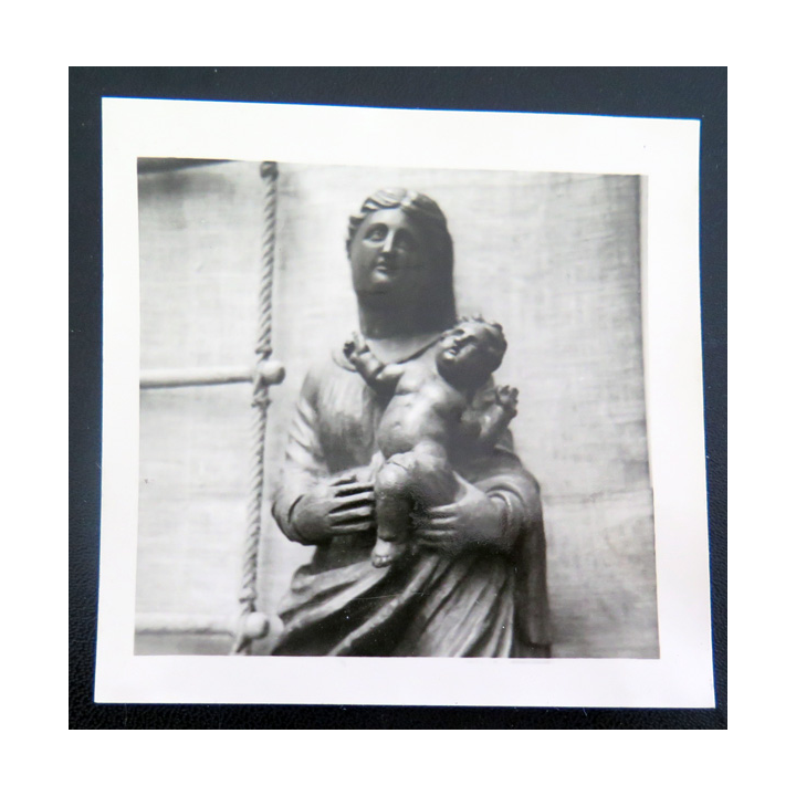IMAGE PIEUSE : photo de la Vierge  et l'Enfant 9 x 9 cm
