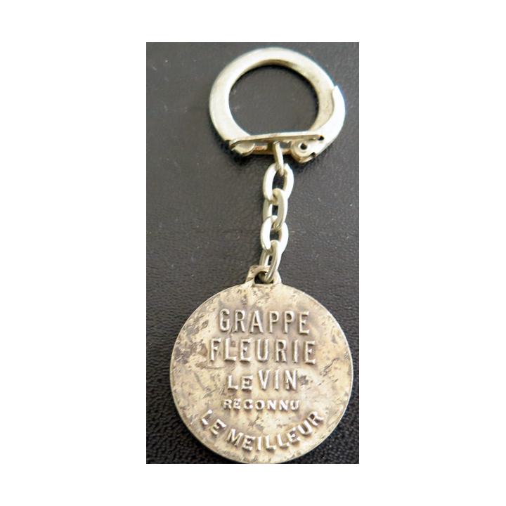 Porte clefs Vintage des années 1950-1960 : Grappe Fleurie le vin reconnu le meilleur