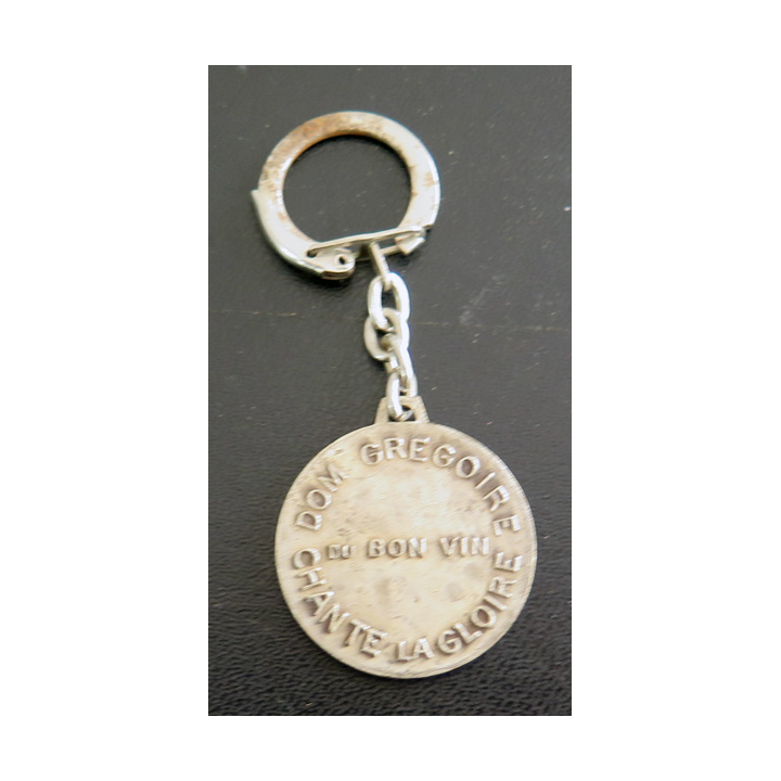 Porte clefs Vintage des années 1950-1960 : Vins fins Dom Grégoire Chante la Gloire