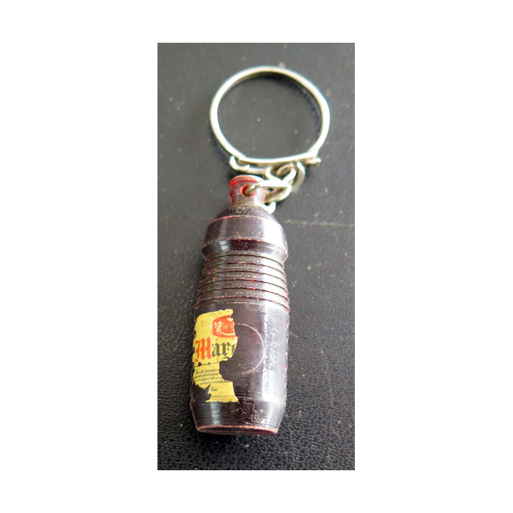 Porte clefs Vintage des années 1950-1960 : Vin Madère ? Madiran ? étiquette coupée