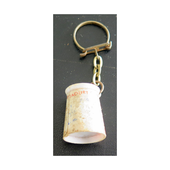 Porte clefs Vintage des années 1950-1960 : Yaourts Charlot Aubervilliers
