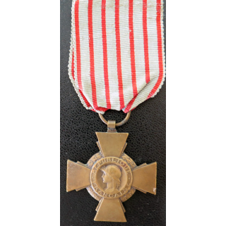 FRANCE : Croix du combattant en bronze