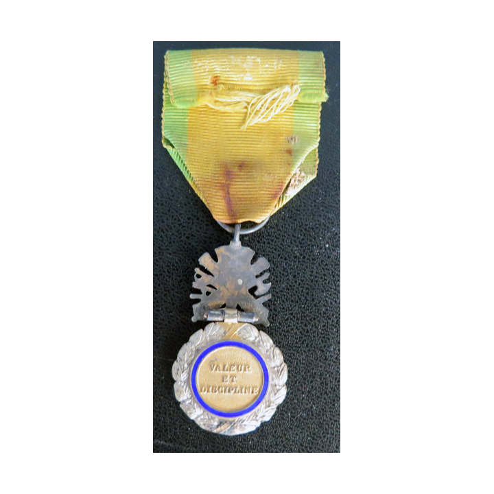 FRANCE : Médaille militaire 1870 3° république en argent émaux parfaits ruban sali