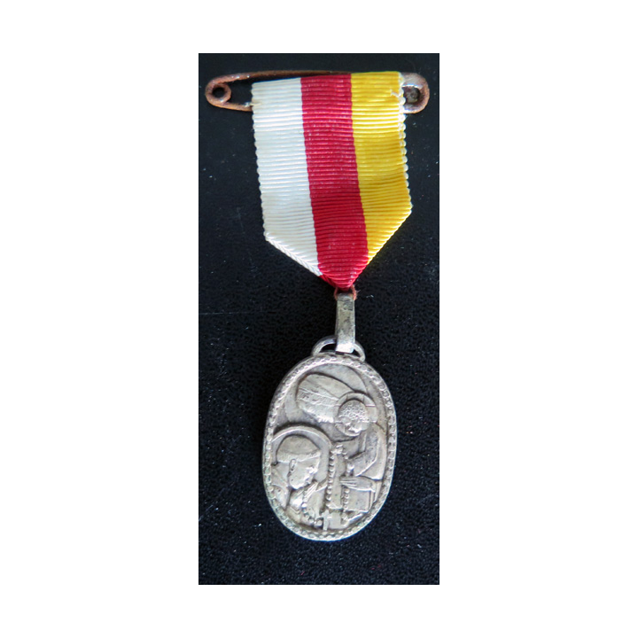 médaille du pèlerinage du rosaire à Notre Dame de Lourdes