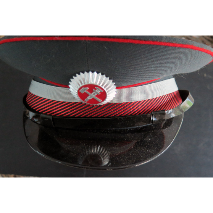 RUSSIE : casquette de cheminot russe taille 57 neuve