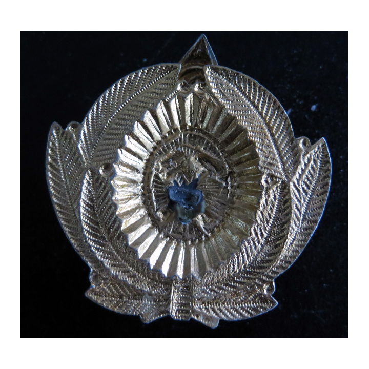 RUSSIE : Souvenir artisanal créé par les soldats à leur libération (à la quille)