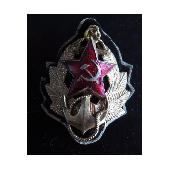 RUSSIE : Souvenir artisanal créé par les soldats à leur libération (à la quille)