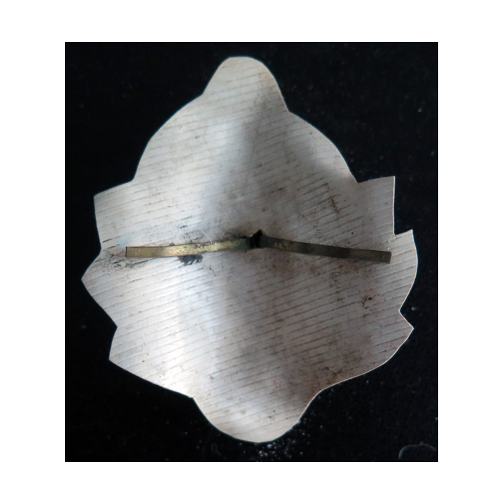 RUSSIE : Souvenir artisanal créé par les soldats à leur libération (à la quille)