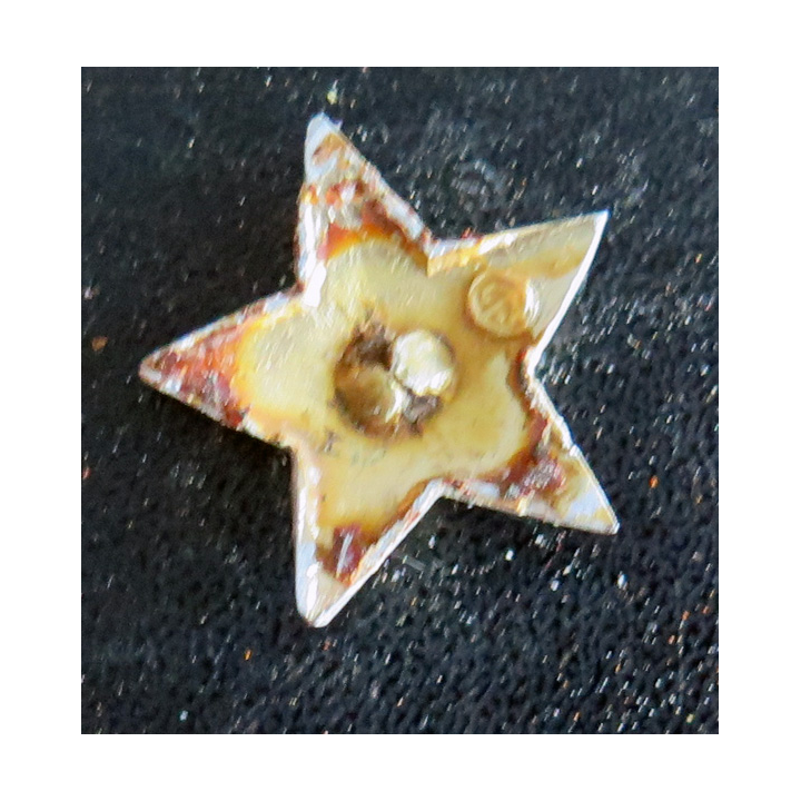 RUSSIE : Souvenir artisanal créé par les soldats à leur libération (à la quille)