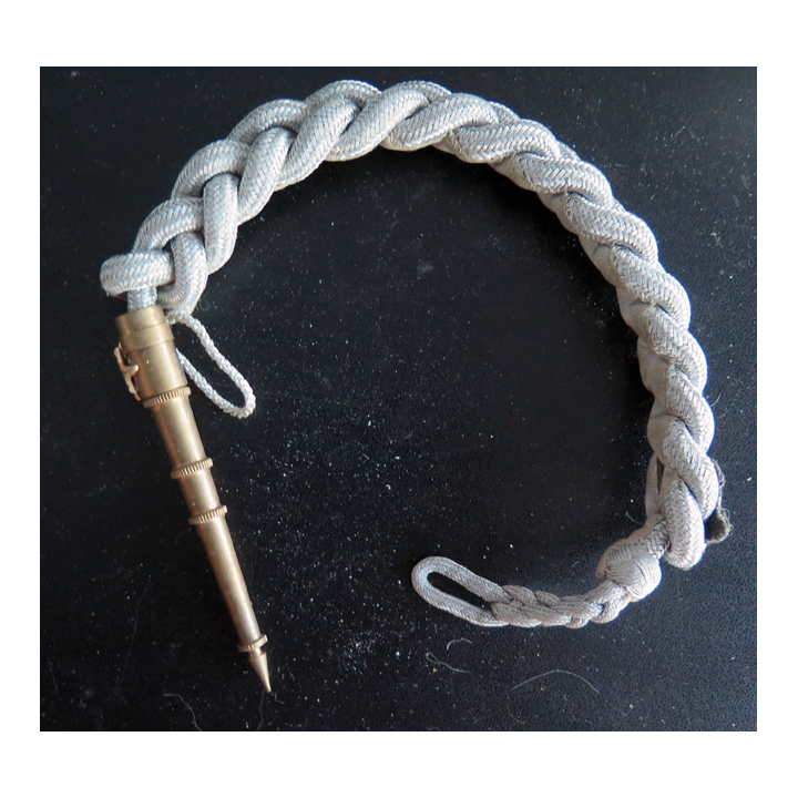 RUSSIE : Fourragère artisanale créé par les soldats à leur libération (à la quille)