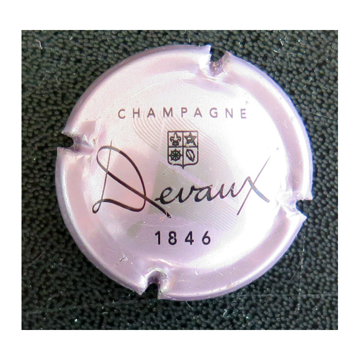 Capsule Muselet de bouteille de champagne DEVAUX n° 18 rosé pâle (violacé) et noir