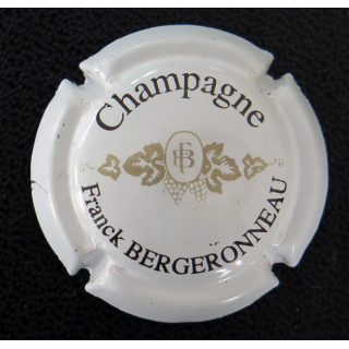 Capsule Muselet de bouteille de champagne BERGERONNEAU Franck n° 2 Blanc noir et or