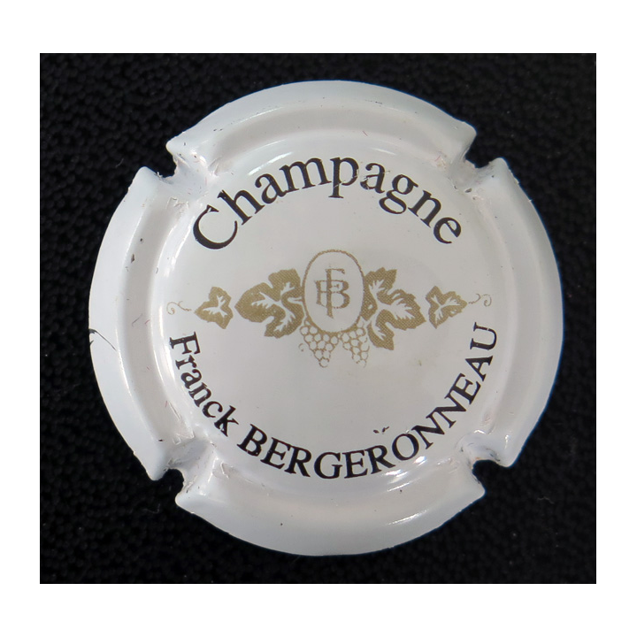 Capsule Muselet de bouteille de champagne BERGERONNEAU Franck n° 2 Blanc noir et or