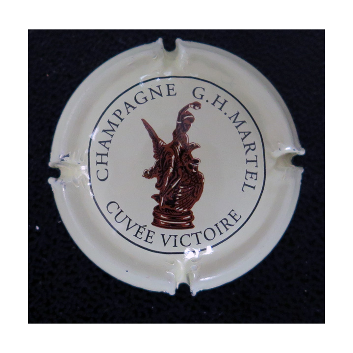 Capsule Muselet champagne G.H. Martel n° 24b fond crème cuvée victoire