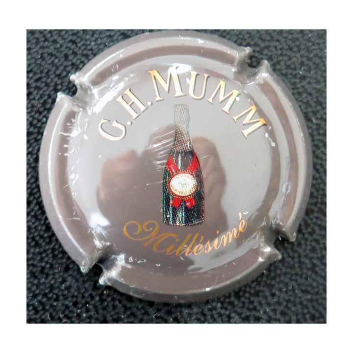 Capsule Muselet de bouteille de champagne G. H MUMM & C° n° 141a millésime, marron, bouteille foncée