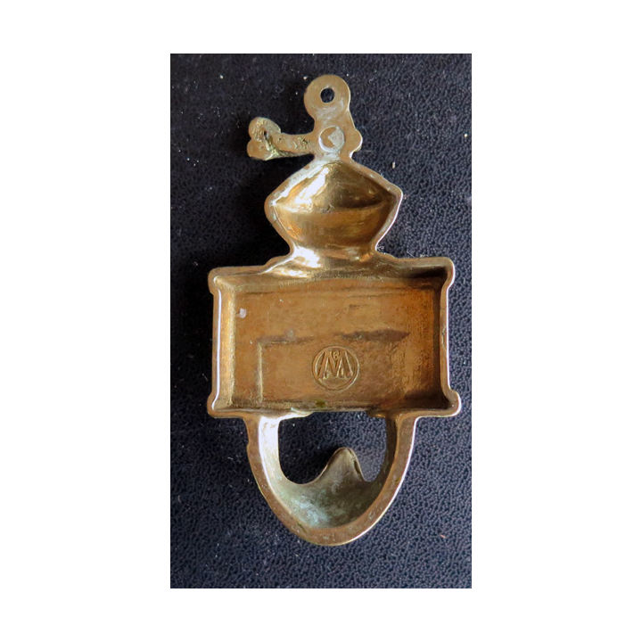 Attache torchon en bronze hauteur 8,5 cm