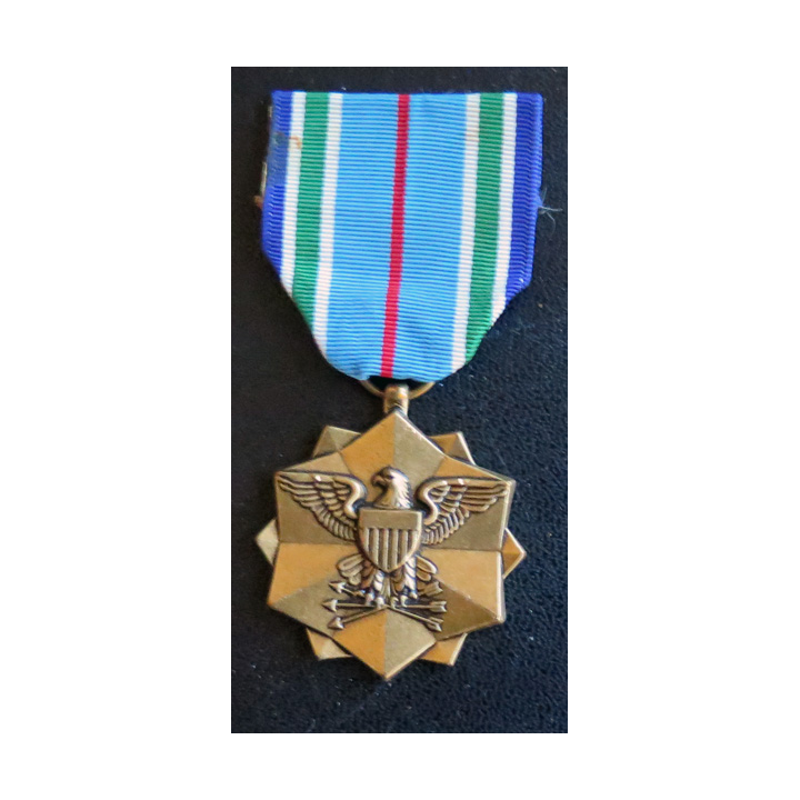 USA : Médaille de la Joint service achievement award