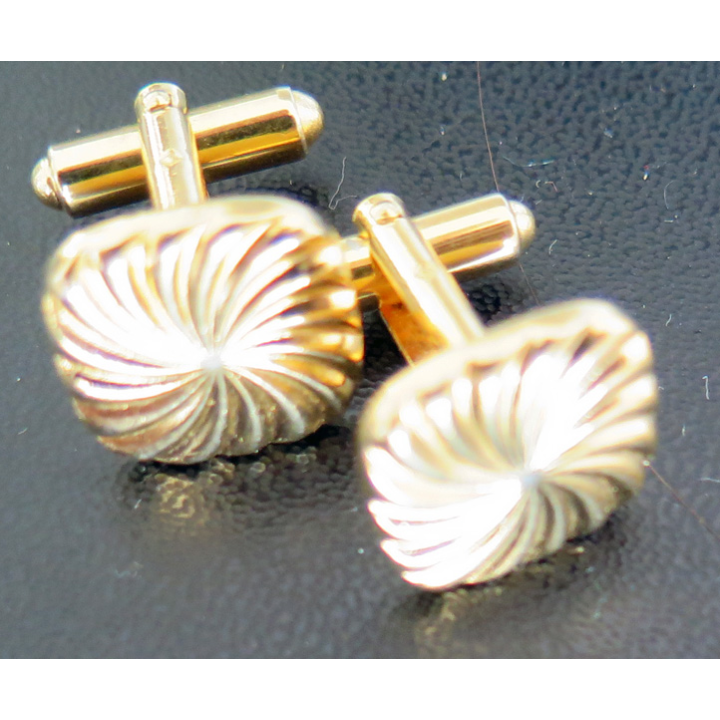 Paire de Boutons de manchette anciens avec arrêtoir amovible en métal doré