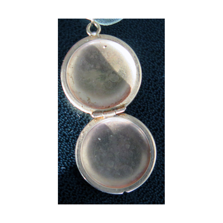 Médaillon porte photo en or 14 carats diamètre 1,8 cm