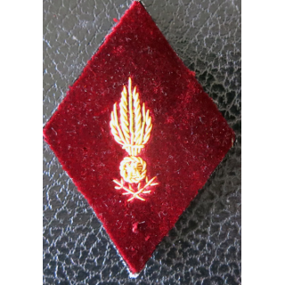 LOSANGE DE BRAS MODÈLE 45 : Officier d'administration du Service de Santé en canetille or