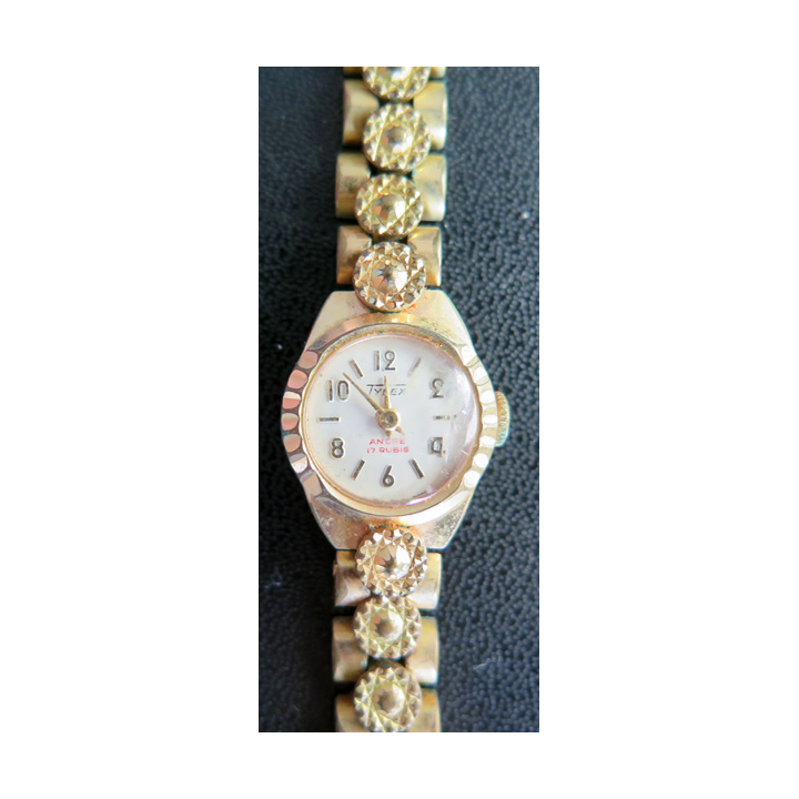 Vieille montre Ancre 17 rubis en métal doré