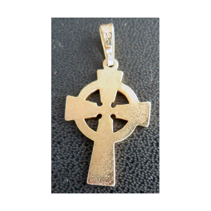 Croix celtique en métal doré (Doré à l'or ?) gravure A D au dos du support hauteur 3  cm