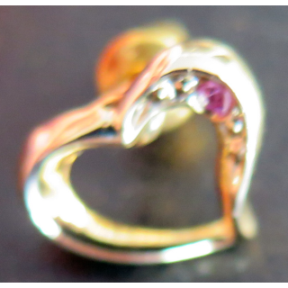 boucle d'oreille en forme de coeur en métal doré (Plaqué or ?)