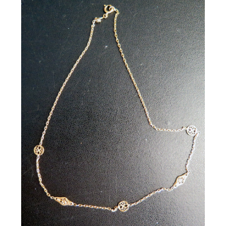 Petit collier en métal doré (Plaqué or ?)