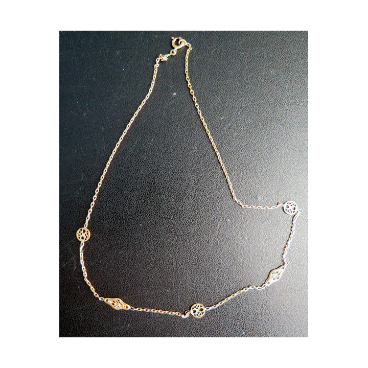 Petit collier en métal doré (Plaqué or ?)