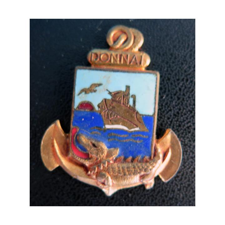 DONNAI : Insigne du remorqueur Donnai AUGIS émail sans attache