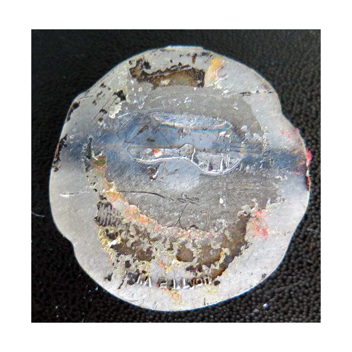 RHIN : Rondache argentée du bâtiment Rhin FIA