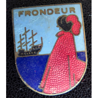 FRONDEUR : insigne émaillé du Torpilleur Frondeur Augis sans attache