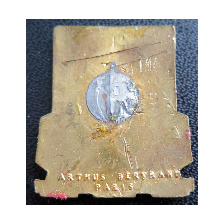 L'ALSACIEN : insigne du contre torpilleur l'Alsacien Arthus Bertrand Paris avec éclat d'émail et sans Attache