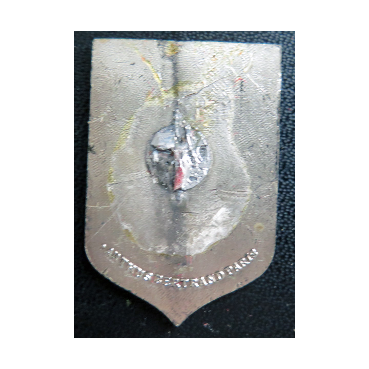 L'ESTAFETTE : insigne du bâtiment Hydrographe 1 L'estafette Arthus Bertrand Paris sans attache