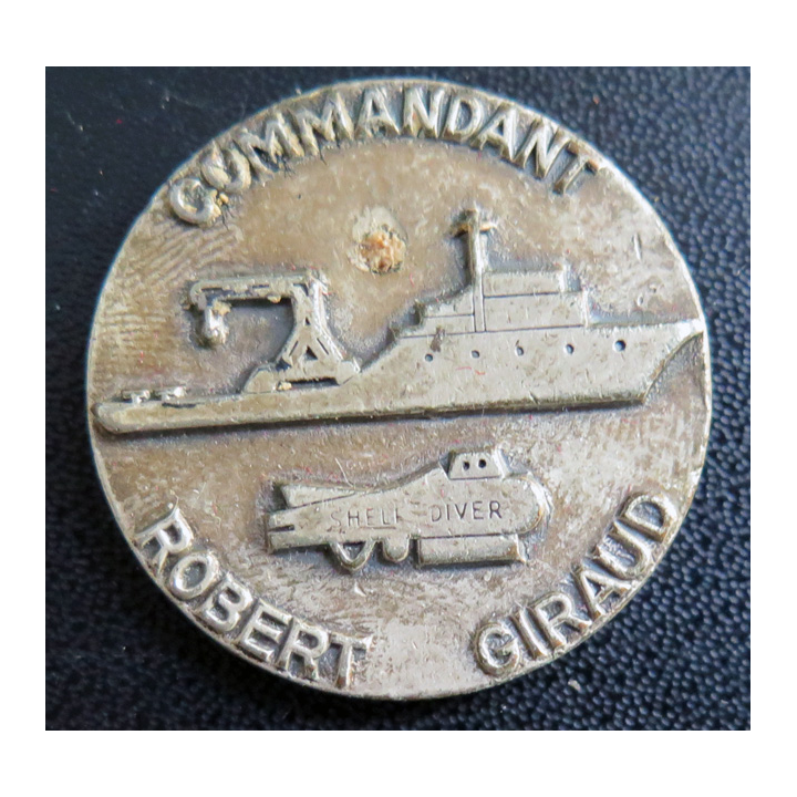 ROBERT GIRAUD : rondache argentée du Commandant Robert Giraud FIA sans attache